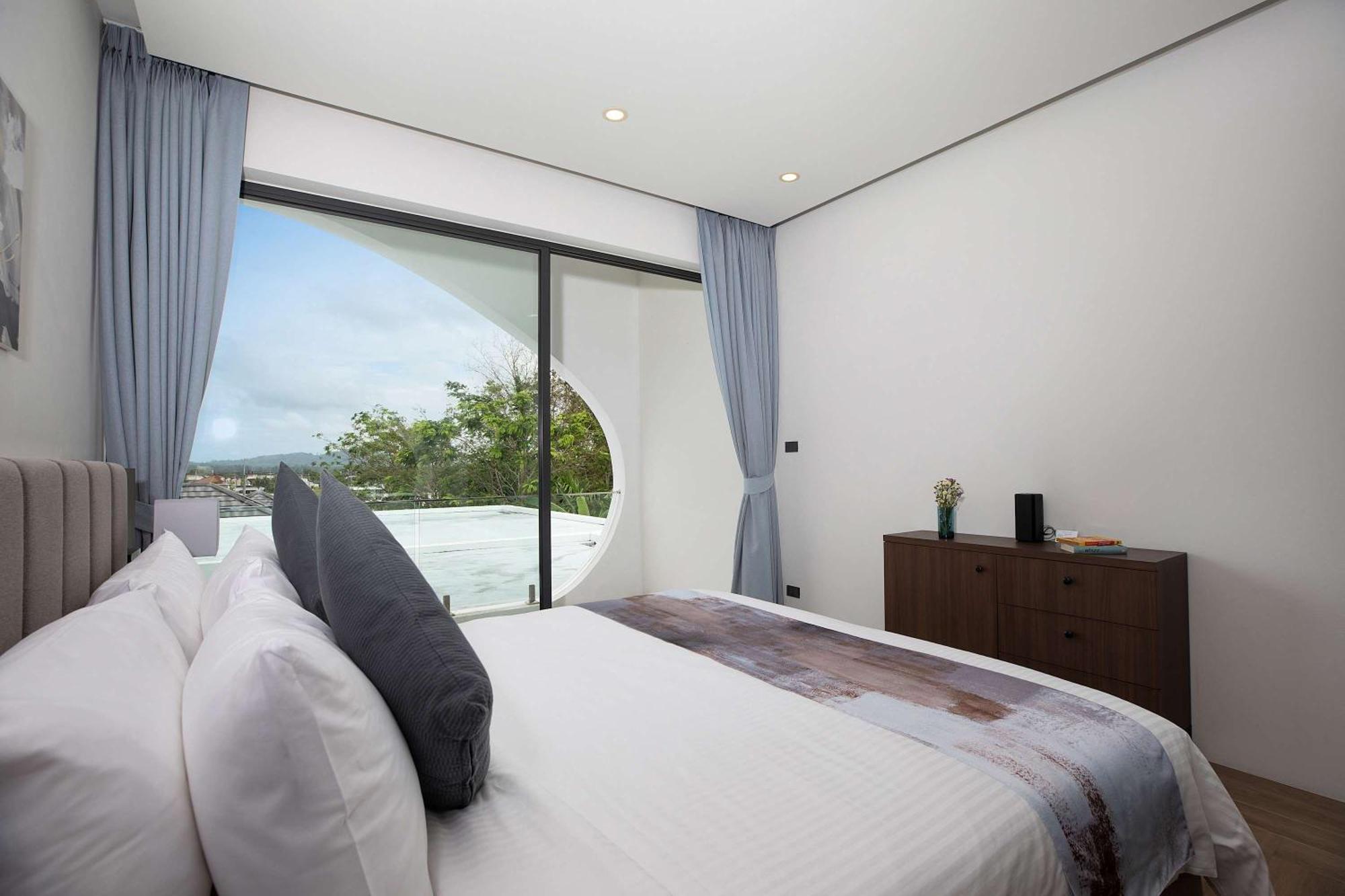 Ultra-modern Tropical Pool * Phuket