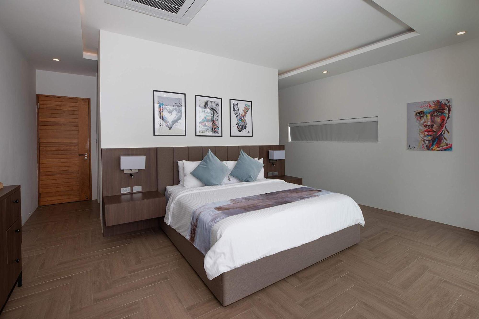 Ultra-modern Tropical Pool Villa Phuket