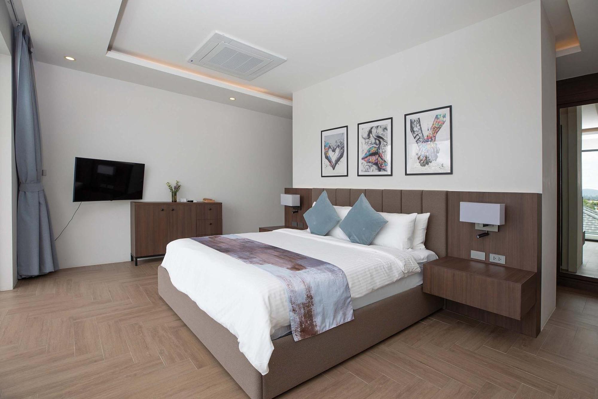 Ultra-modern Tropical Pool Phuket